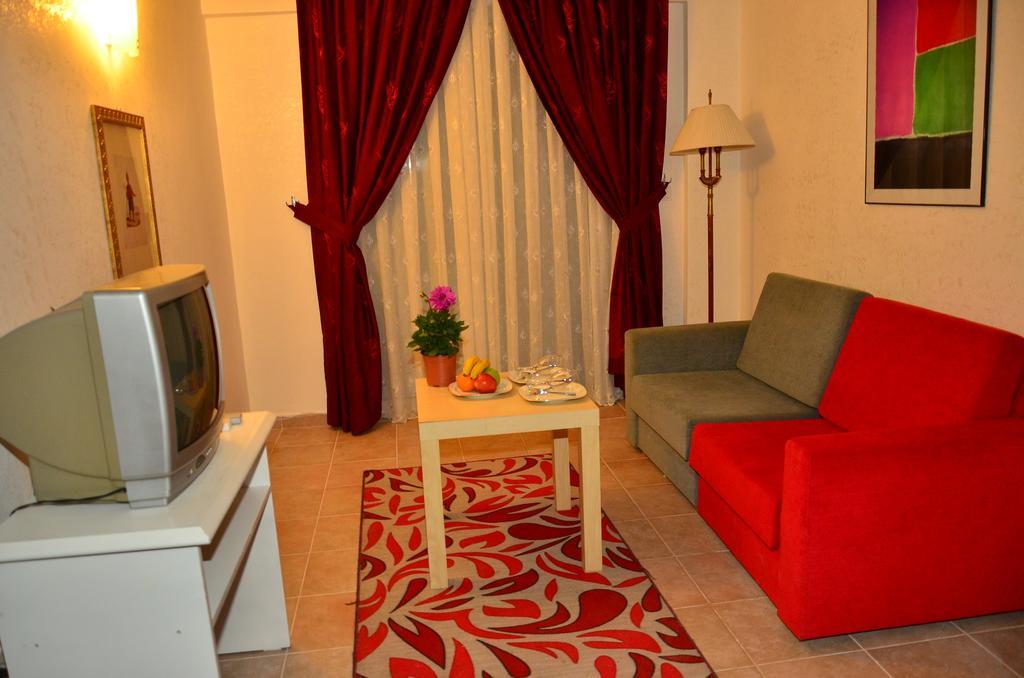 Almila Side Suite Hotel Quarto foto